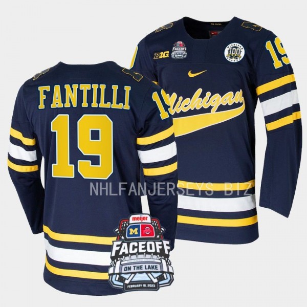 Michigan Wolverines Adam Fantilli Faceoff On The L...