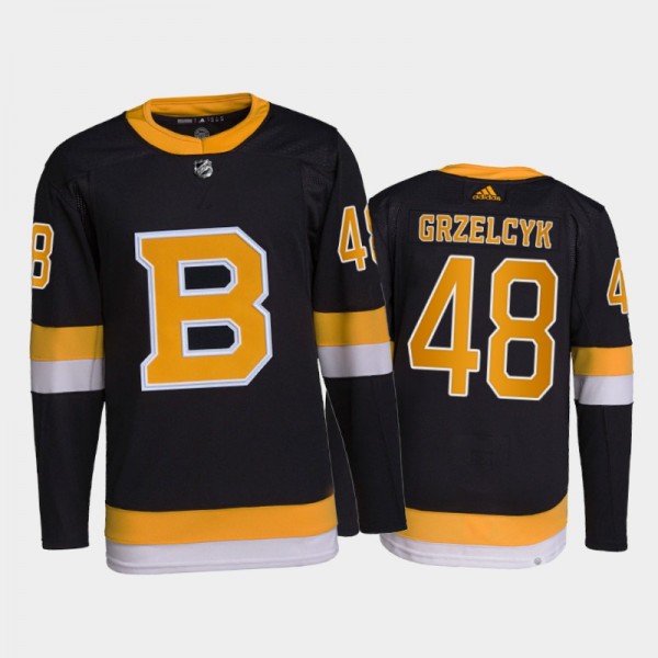 2021-22 Boston Bruins Matt Grzelcyk Primegreen Aut...